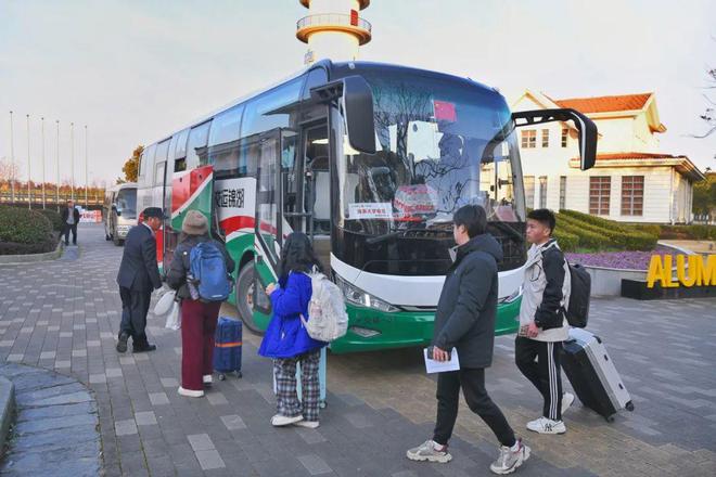 【春运】枢纽市内交通查询、国际游客服务、城际快线、绿色出行优惠…这些数字化举措保障春运出行→(图5)