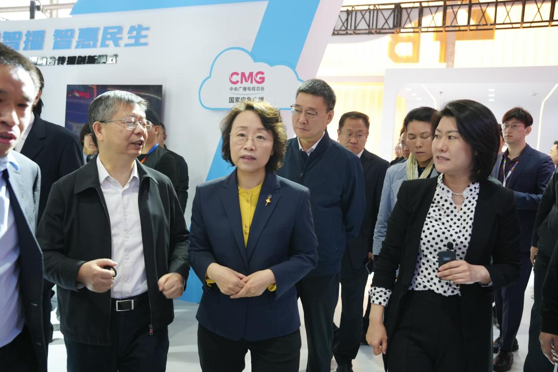 银河互联网电视亮相CCBN2025：展现视听创新产品赋能大屏多元生态(图2)